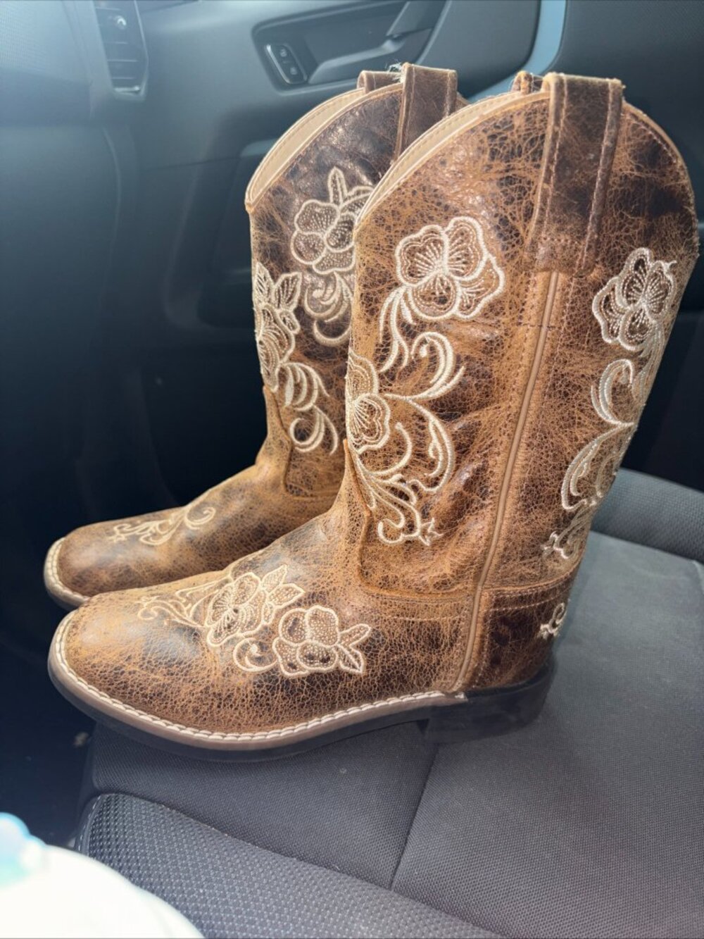 Shyanne Lasy Vintage Brown Comfort Floral Embroidered Boots Youth Size 2D